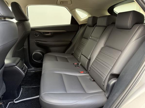 Lexus NX I с пробегом 2017 года, цена 2 450 000 рублей, 166000 км, внедорожник, Автокод Объявления