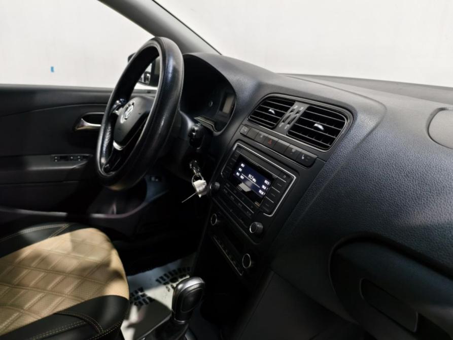 Volkswagen Polo V Рестайлинг Курск  - изображение 7