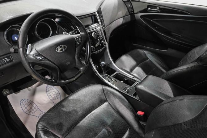 Hyundai Sonata VI (YF) с пробегом 2011 года, цена 1 199 000 рублей, 288000 км, седан, Автокод Объявления