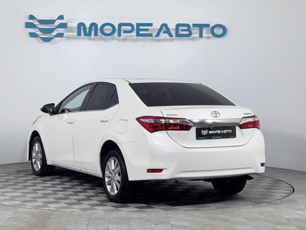 Toyota Corolla XI (E160 E170 E180) с пробегом 2013 года, цена 1 250 000 рублей, 208000 км, седан, Автокод Объявления