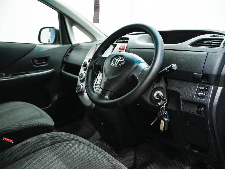 Toyota Ractis I Красноярск  - изображение 18
