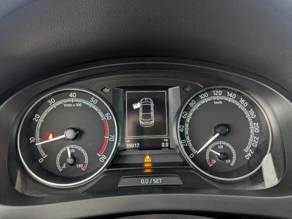 Skoda Rapid I Рестайлинг с пробегом 2018 года, цена 1 380 000 рублей, 99010 км, лифтбек, Автокод Объявления