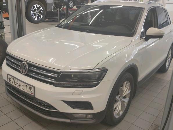 Volkswagen Tiguan II с пробегом 2018 года, цена 2 200 000 рублей, 176000 км, внедорожник, Автокод Объявления