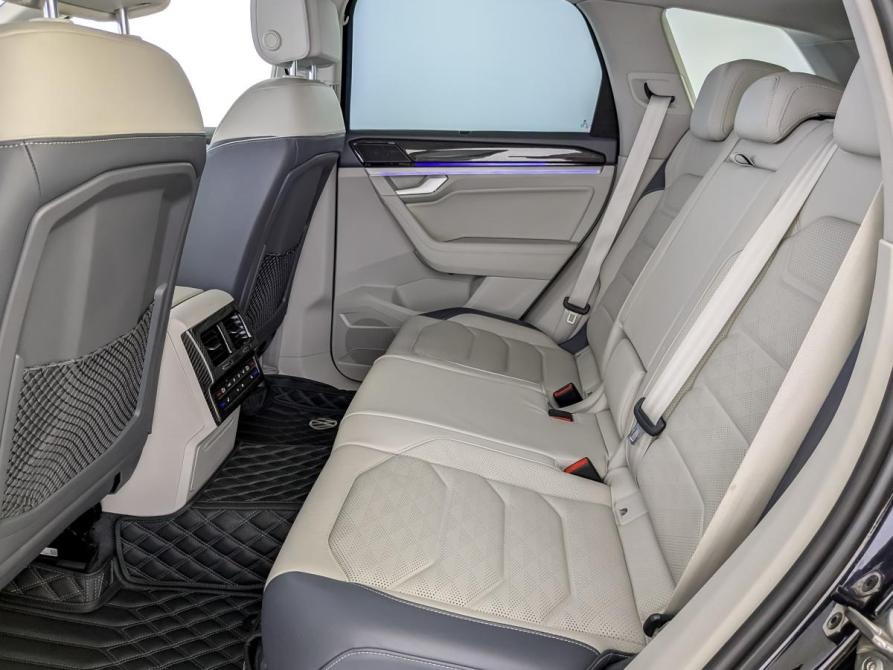 Volkswagen Touareg III Москва  - изображение 12