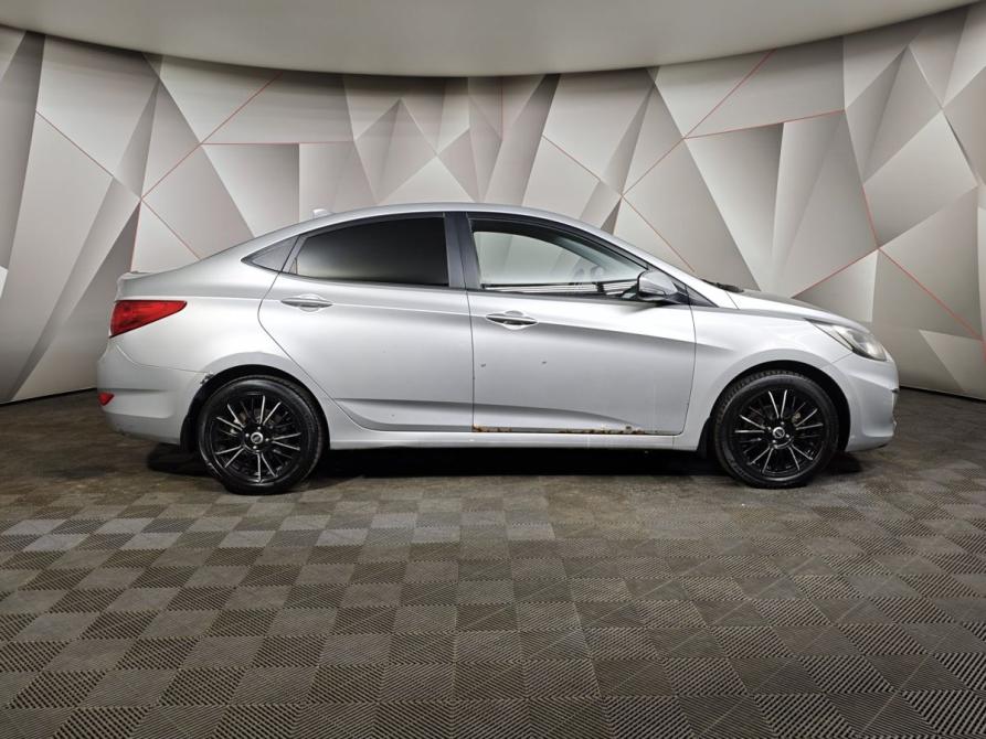 Hyundai Solaris I Москва  - изображение 6