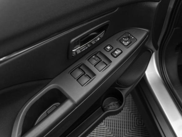 Mitsubishi ASX I Рестайлинг 2 с пробегом 2017 года, цена 1 730 000 рублей, 93195 км, внедорожник, Автокод Объявления