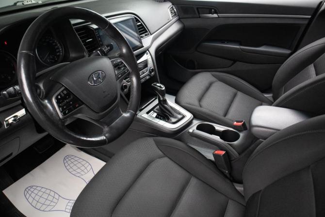 Hyundai Elantra VI (AD) с пробегом 2018 года, цена 1 449 000 рублей, 107521 км, седан, Автокод Объявления