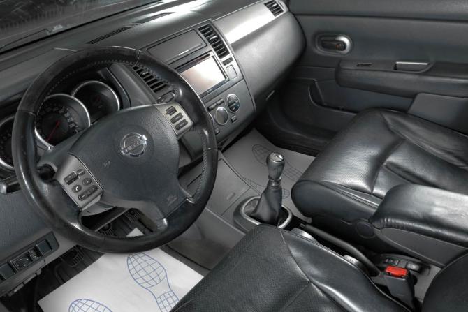 Nissan Tiida I с пробегом 2007 года, цена 719 000 рублей, 236531 км, хэтчбек, Автокод Объявления