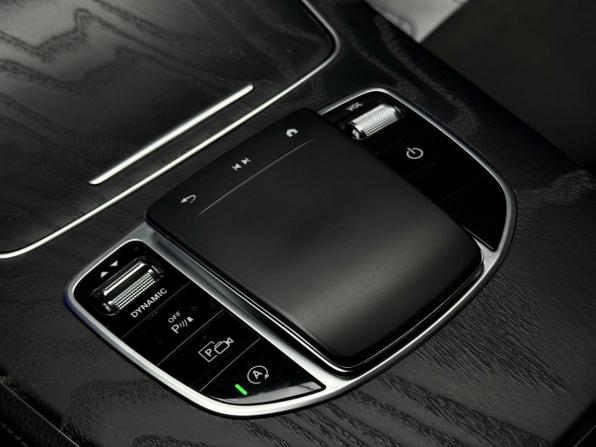 Mercedes-Benz E-Класс V (W213 S213 C238) Рестайлинг с пробегом 2021 года, цена 4 049 000 рублей, 122754 км, седан, Автокод Объявления