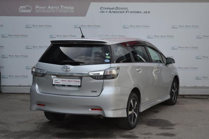 Toyota Wish II Рестайлинг с пробегом 2014 года, цена 1 190 000 рублей, 192100 км, минивэн, Автокод Объявления