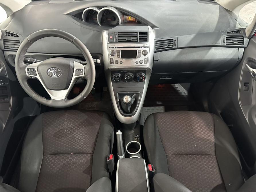 Toyota Verso I Москва  - изображение 9