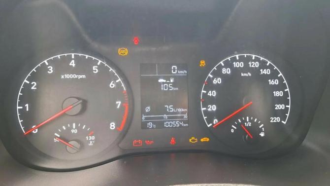 Hyundai Solaris II с пробегом 2019 года, цена 1 364 000 рублей, 100500 км, седан, Автокод Объявления
