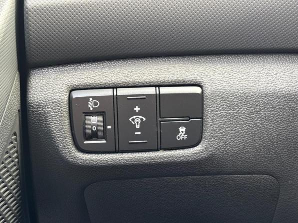 Hyundai Creta I с пробегом 2017 года, цена 1 590 000 рублей, 111000 км, внедорожник, Автокод Объявления