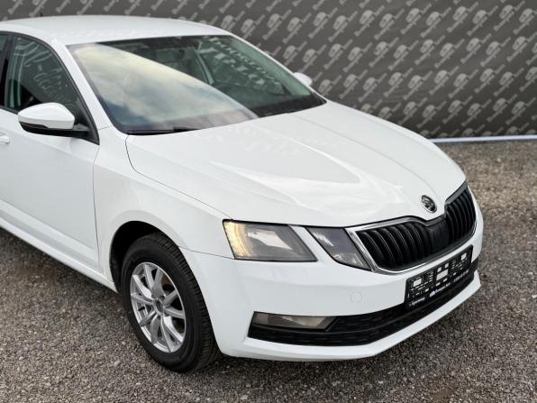 Skoda Octavia III (A7) Рестайлинг с пробегом 2019 года, цена 960 000 рублей, 174200 км, лифтбек, Автокод Объявления