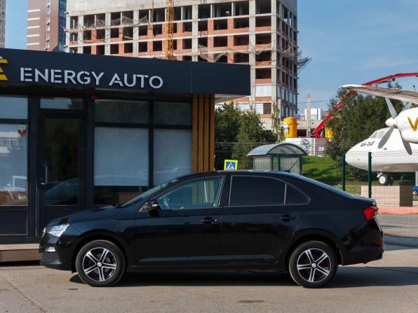 Skoda Rapid I Рестайлинг с пробегом 2020 года, цена 1 360 000 рублей, 135281 км, лифтбек, Автокод Объявления