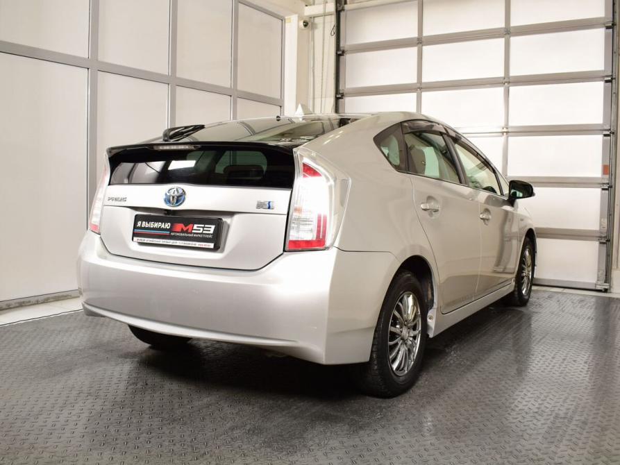 Toyota Prius III Рестайлинг (XW30) Кемерово  - изображение 7