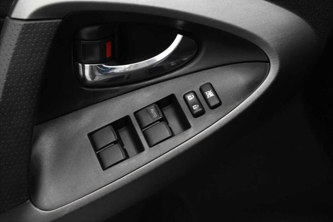 Toyota RAV4 III (XA30) с пробегом 2010 года, цена 1 160 000 рублей, 211112 км, внедорожник, Автокод Объявления