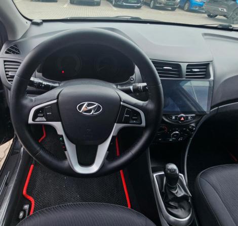 Hyundai Solaris I с пробегом 2013 года, цена 655 000 рублей, 183664 км, седан, Автокод Объявления