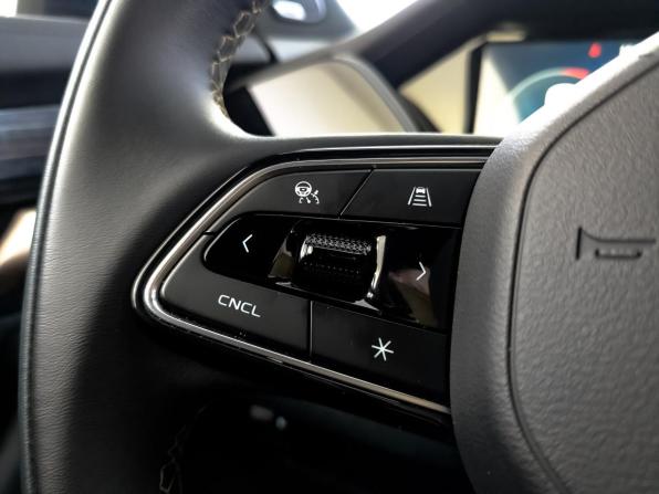 Geely Monjaro I с пробегом 2023 года, цена 3 002 500 рублей, 64646 км, внедорожник, Автокод Объявления