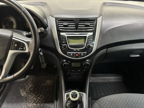 Hyundai Solaris I с пробегом 2011 года, цена 619 000 рублей, 123000 км, хэтчбек, Автокод Объявления