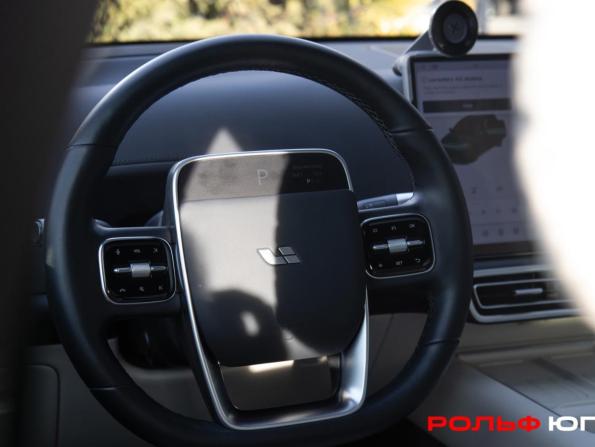 Li Auto (Lixiang) L7 I Рестайлинг с пробегом 2025 года, цена 7 388 000 рублей, 32890 км, внедорожник, Автокод Объявления