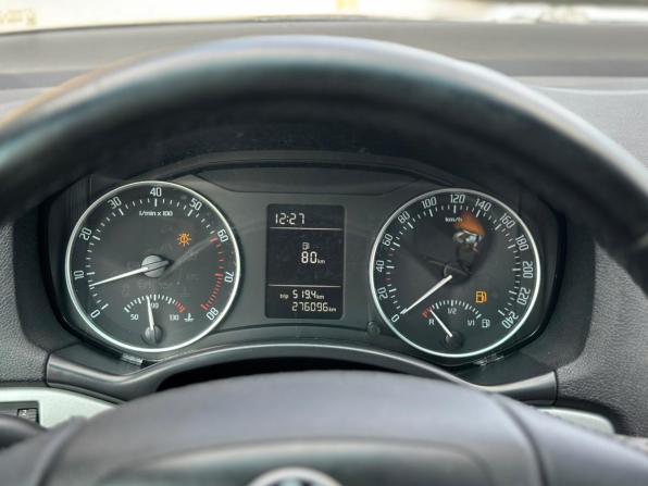 Skoda Octavia II (A5) Рестайлинг с пробегом 2012 года, цена 669 000 рублей, 276096 км, лифтбек, Автокод Объявления