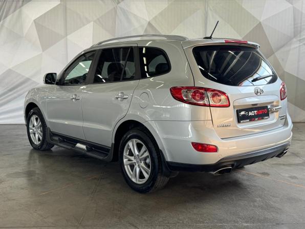 Hyundai Santa Fe II Рестайлинг с пробегом 2011 года, цена 1 650 000 рублей, 111601 км, внедорожник, Автокод Объявления