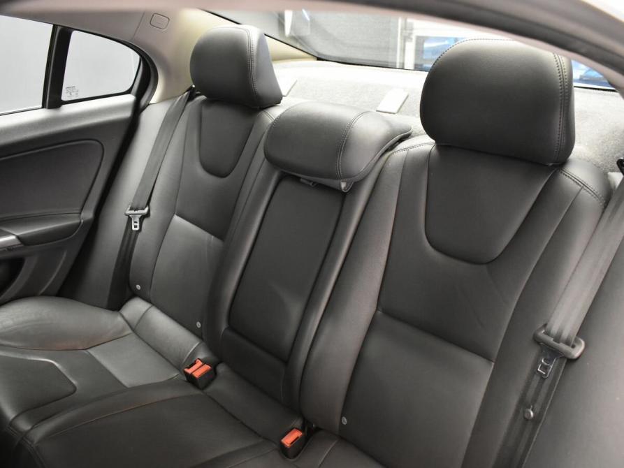 Volvo S60 II Рестайлинг Москва  - изображение 12