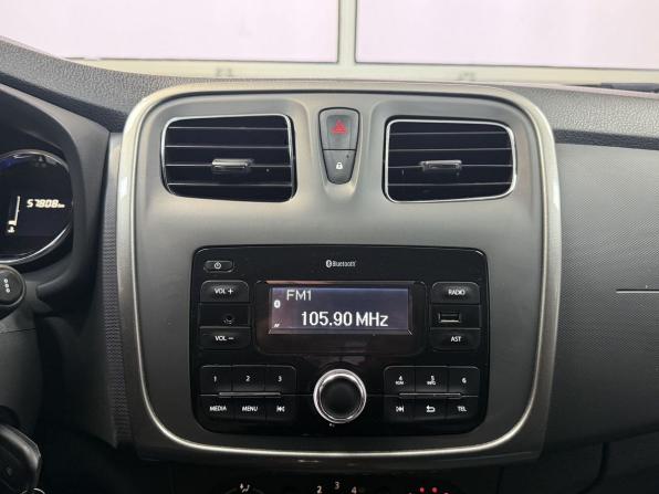 Renault Logan II Рестайлинг с пробегом 2022 года, цена 1 200 000 рублей, 57627 км, седан, Автокод Объявления