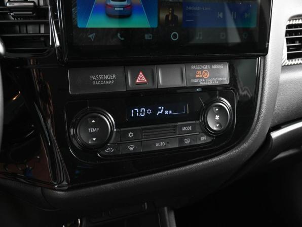 Mitsubishi Outlander III Рестайлинг с пробегом 2015 года, цена 1 679 000 рублей, 146755 км, внедорожник, Автокод Объявления
