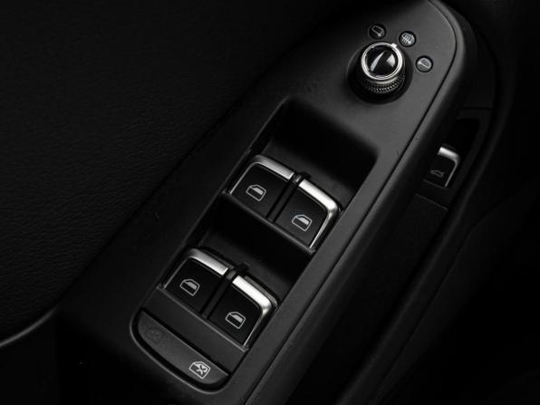 Audi A4 IV (B8) Рестайлинг с пробегом 2015 года, цена 1 490 000 рублей, 172015 км, седан, Автокод Объявления