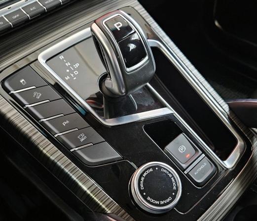 Geely Atlas Pro с пробегом 2022 года, цена 2 035 000 рублей, 51339 км, внедорожник, Автокод Объявления
