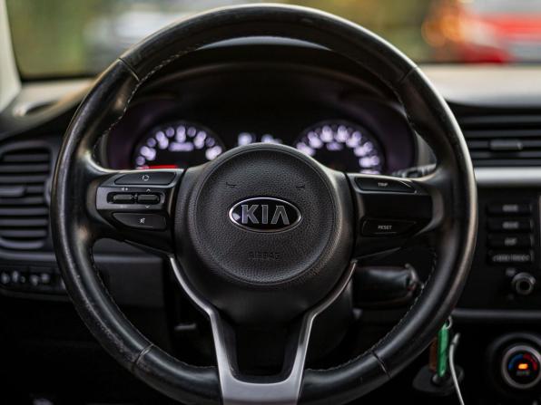 Kia Rio IV с пробегом 2018 года, цена 1 320 000 рублей, 111743 км, седан, Автокод Объявления