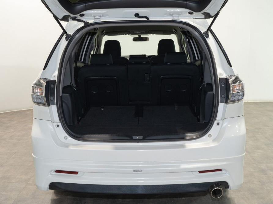 Toyota Wish II Рестайлинг Чита  - изображение 15