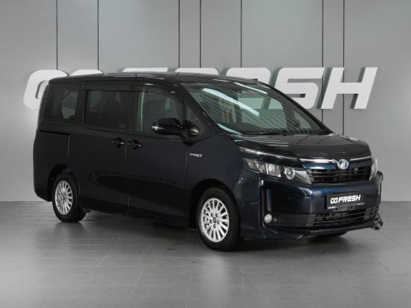 Toyota Voxy III (R80) с пробегом 2015 года, цена 1 889 000 рублей, 201106 км, минивэн, Автокод Объявления