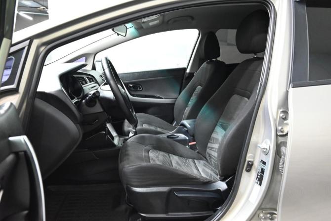 Kia Ceed II Рестайлинг с пробегом 2015 года, цена 900 000 рублей, 137727 км, хэтчбек, Автокод Объявления