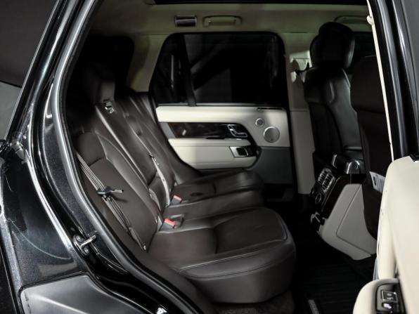 Land Rover Range Rover IV Рестайлинг с пробегом 2018 года, цена 6 400 000 рублей, 118032 км, внедорожник, Автокод Объявления