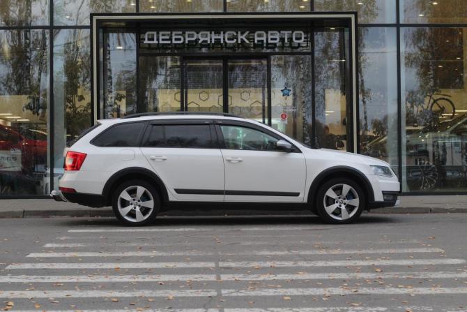 Skoda Octavia III (A7) с пробегом 2015 года, цена 1 395 000 рублей, 313138 км, универсал, Автокод Объявления
