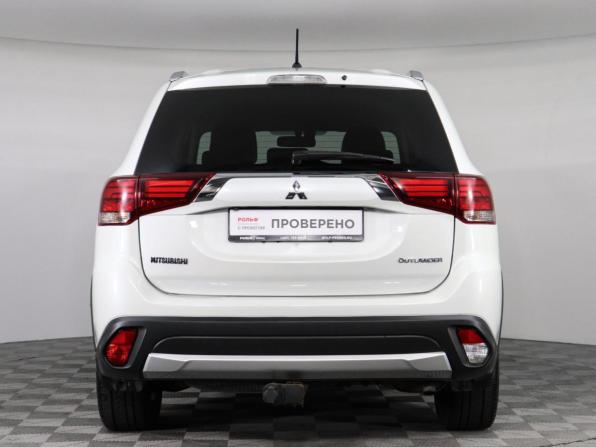 Mitsubishi Outlander III Рестайлинг 2 с пробегом 2016 года, цена 1 799 000 рублей, 125065 км, внедорожник, Автокод Объявления