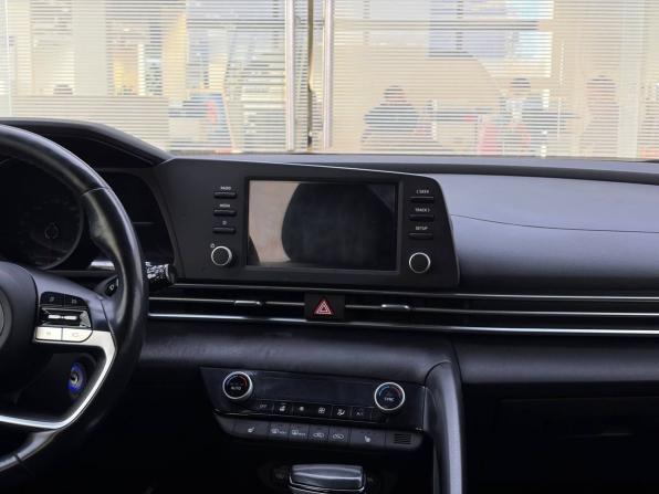 Hyundai Elantra VII (CN7) с пробегом 2021 года, цена 1 899 000 рублей, 99000 км, седан, Автокод Объявления