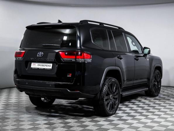 Toyota Land Cruiser 300 Series с пробегом 2022 года, цена 9 207 000 рублей, 127541 км, внедорожник, Автокод Объявления