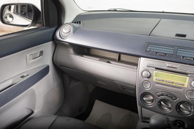 Mazda Demio II (DY) с пробегом 2004 года, цена 449 000 рублей, 198000 км, хэтчбек, Автокод Объявления