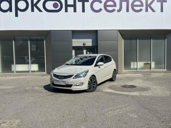 Hyundai Solaris I Рестайлинг с пробегом 2015 года, цена 995 000 рублей, 97234 км, хэтчбек, Автокод Объявления