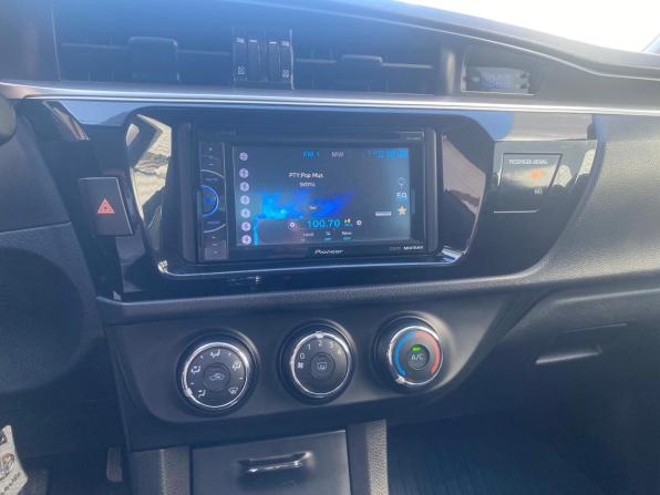 Toyota Corolla XI (E160 E170 E180) с пробегом 2013 года, цена 1 250 000 рублей, 107000 км, седан, Автокод Объявления