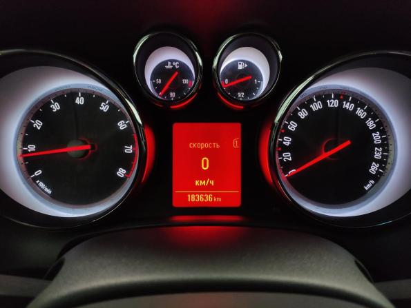 Opel Astra J Рестайлинг с пробегом 2013 года, цена 757 000 рублей, 183636 км, седан, Автокод Объявления