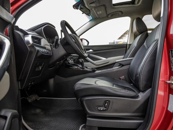 Chevrolet Captiva II с пробегом 2022 года, цена 2 198 000 рублей, 65290 км, внедорожник, Автокод Объявления
