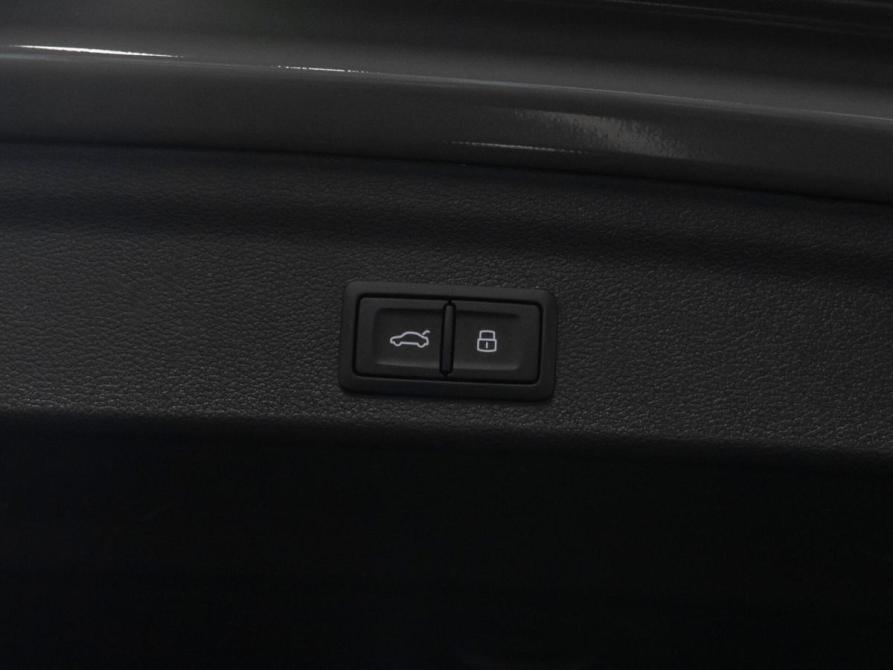 Audi Q3 II (F3) Москва  - изображение 24