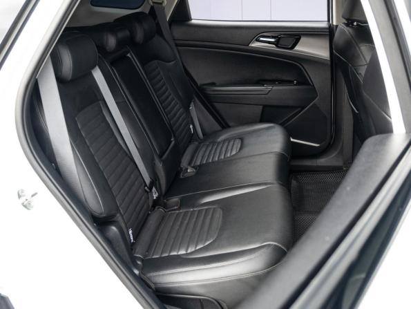 Kia Sportage V с пробегом 2024 года, цена 4 070 000 рублей, 37271 км, внедорожник, Автокод Объявления