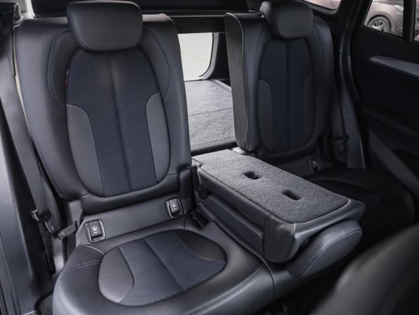 BMW X1 II (F48) Рестайлинг с пробегом 2019 года, цена 2 599 000 рублей, 110838 км, внедорожник, Автокод Объявления