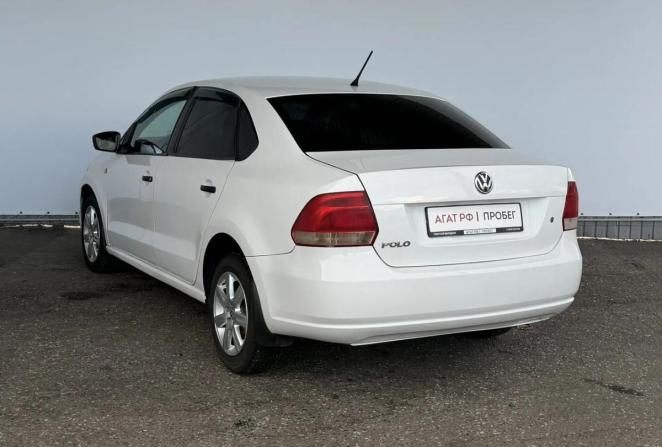 Volkswagen Polo V с пробегом 2013 года, цена 650 000 рублей, 247975 км, седан, Автокод Объявления